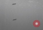 Immagine di Attacco aereo DEGLI STATI UNITI Tobera Airdrome Papua nuova Guinea, 1944, secondo 38 filmato di repertorio 65675079840