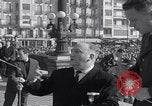 Image John F Kennedy March performance San Sebastian Espagne, 1964, de la seconde 13 séquences d'archives historiques vidéo 65675079859
