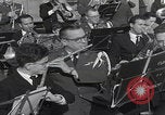 Image John F Kennedy March performance San Sebastian Espagne, 1964, de la seconde 22 séquences d'archives historiques vidéo 65675079859