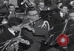 Image John F Kennedy March performance San Sebastian Espagne, 1964, de la seconde 31 séquences d'archives historiques vidéo 65675079859