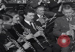 Image John F Kennedy March performance San Sebastian Espagne, 1964, de la seconde 43 séquences d'archives historiques vidéo 65675079859