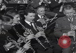 Image John F Kennedy March performance San Sebastian Espagne, 1964, de la seconde 44 séquences d'archives historiques vidéo 65675079859