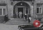 Standbild Avenue John F Kennedy enthüllt Luxemburg, 1964, aus Sekunde 28 historischem Filmmaterial Videoclip 65675079868