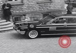 Standbild Avenue John F Kennedy enthüllt Luxemburg, 1964, aus Sekunde 49 historischem Filmmaterial Videoclip 65675079868