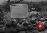 Standbild Italienische Serviceeinheit POW Ingenieure Zweiter Weltkrieg United States USA, 1944, aus Sekunde 12 historischem Filmmaterial Videoclip 65675079912