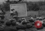 Standbild Italienische Serviceeinheit POW Ingenieure Zweiter Weltkrieg United States USA, 1944, aus Sekunde 14 historischem Filmmaterial Videoclip 65675079912