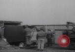 Standbild Segelkiste Shanty Stadt Zweiter Weltkrieg Vereinigtes Königreich, 1944, aus Sekunde 27 historischem Filmmaterial Videoclip 65675079914