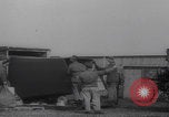 Standbild Segelkiste Shanty Stadt Zweiter Weltkrieg Vereinigtes Königreich, 1944, aus Sekunde 28 historischem Filmmaterial Videoclip 65675079914