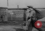 Standbild Segelkiste Shanty Stadt Zweiter Weltkrieg Vereinigtes Königreich, 1944, aus Sekunde 34 historischem Filmmaterial Videoclip 65675079914