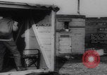 Standbild Segelkiste Shanty Stadt Zweiter Weltkrieg Vereinigtes Königreich, 1944, aus Sekunde 40 historischem Filmmaterial Videoclip 65675079914