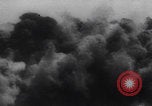 Standbild Neueste Zweiter Weltkrieg-Waffen demonstriert United States USA, 1944, aus Sekunde 26 historischem Filmmaterial Videoclip 65675079915