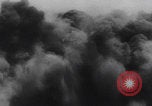 Standbild Neueste Zweiter Weltkrieg-Waffen demonstriert United States USA, 1944, aus Sekunde 27 historischem Filmmaterial Videoclip 65675079915