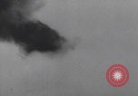 Standbild Neueste Zweiter Weltkrieg-Waffen demonstriert United States USA, 1944, aus Sekunde 39 historischem Filmmaterial Videoclip 65675079915