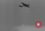 Standbild Neueste Zweiter Weltkrieg-Waffen demonstriert United States USA, 1944, aus Sekunde 44 historischem Filmmaterial Videoclip 65675079915