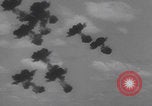 Standbild Neueste Zweiter Weltkrieg-Waffen demonstriert United States USA, 1944, aus Sekunde 49 historischem Filmmaterial Videoclip 65675079915