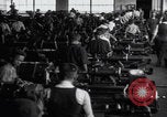 Image les garçons de l'école de commerce Detroit Michigan USA, 1921, de la seconde 3 séquences d'archives historiques vidéo 65675079958