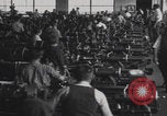Image les garçons de l'école de commerce Detroit Michigan USA, 1921, de la seconde 11 séquences d'archives historiques vidéo 65675079958