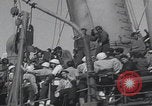 Standbild Haim Arlosorov Einwanderungsschiff Palästina, 1947, aus Sekunde 18 historischem Filmmaterial Videoclip 65675079964