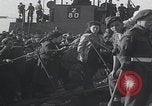 Standbild Haim Arlosorov Einwanderungsschiff Palästina, 1947, aus Sekunde 36 historischem Filmmaterial Videoclip 65675079964
