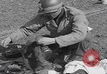 Immagine di Le truppe degli Stati Uniti cercano i prigionieri Zerf Germania, 1945, secondo 23 filmato di repertorio 65675079998