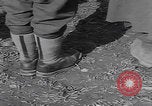 Immagine di Le truppe degli Stati Uniti cercano i prigionieri Zerf Germania, 1945, secondo 59 filmato di repertorio 65675079998