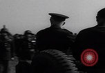 Standbild Eisenhower mit Marlene Dietrich Mourmelon le Grand France, 1945, aus Sekunde 11 historischem Filmmaterial Videoclip 65675079999