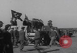 Standbild Eisenhower mit Marlene Dietrich Mourmelon le Grand France, 1945, aus Sekunde 46 historischem Filmmaterial Videoclip 65675079999