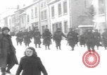 Image 347th troupes du régiment Saint-Hubert Belgique Saint Hubert Belgique, 1945, de la seconde 3 séquences d'archives historiques vidéo 65675080014