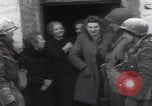 Image 347th troupes du régiment Saint-Hubert Belgique Saint Hubert Belgique, 1945, de la seconde 14 séquences d'archives historiques vidéo 65675080014
