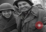 Image 347th troupes du régiment Saint-Hubert Belgique Saint Hubert Belgique, 1945, de la seconde 33 séquences d'archives historiques vidéo 65675080014