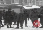 Image 347th troupes du régiment Saint-Hubert Belgique Saint Hubert Belgique, 1945, de la seconde 62 séquences d'archives historiques vidéo 65675080014