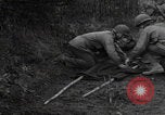 Image LES soldats AMÉRICAINS sauvent les Allemands blessés WW2 Weisweiler Allemagne, 1944, de la seconde 15 séquences d'archives historiques vidéo 65675080030