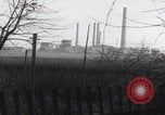Standbild US-Truppen Panzer Weisweiler Deutschland Weisweiler Deutschland, 1944, aus Sekunde 12 historischem Filmmaterial Videoclip 65675080032