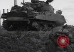 Standbild US-Truppen Panzer Weisweiler Deutschland Weisweiler Deutschland, 1944, aus Sekunde 32 historischem Filmmaterial Videoclip 65675080032