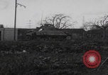Standbild US-Truppen Panzer Weisweiler Deutschland Weisweiler Deutschland, 1944, aus Sekunde 53 historischem Filmmaterial Videoclip 65675080032