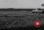 Standbild US-Truppen Panzer Weisweiler Deutschland Weisweiler Deutschland, 1944, aus Sekunde 62 historischem Filmmaterial Videoclip 65675080032