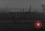 Standbild Volkenrath Deutschland Panzer feuern Zweiter Weltkrieg Volkenrath Deutschland, 1944, aus Sekunde 5 historischem Filmmaterial Videoclip 65675080033