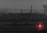 Standbild Volkenrath Deutschland Panzer feuern Zweiter Weltkrieg Volkenrath Deutschland, 1944, aus Sekunde 6 historischem Filmmaterial Videoclip 65675080033
