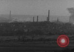 Standbild Volkenrath Deutschland Panzer feuern Zweiter Weltkrieg Volkenrath Deutschland, 1944, aus Sekunde 9 historischem Filmmaterial Videoclip 65675080033