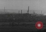 Standbild Volkenrath Deutschland Panzer feuern Zweiter Weltkrieg Volkenrath Deutschland, 1944, aus Sekunde 27 historischem Filmmaterial Videoclip 65675080033