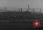 Standbild Volkenrath Deutschland Panzer feuern Zweiter Weltkrieg Volkenrath Deutschland, 1944, aus Sekunde 29 historischem Filmmaterial Videoclip 65675080033