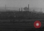 Standbild Volkenrath Deutschland Panzer feuern Zweiter Weltkrieg Volkenrath Deutschland, 1944, aus Sekunde 35 historischem Filmmaterial Videoclip 65675080033