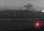 Standbild Volkenrath Deutschland Panzer feuern Zweiter Weltkrieg Volkenrath Deutschland, 1944, aus Sekunde 44 historischem Filmmaterial Videoclip 65675080033