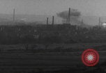 Standbild Volkenrath Deutschland Panzer feuern Zweiter Weltkrieg Volkenrath Deutschland, 1944, aus Sekunde 45 historischem Filmmaterial Videoclip 65675080033