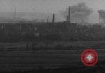 Standbild Volkenrath Deutschland Panzer feuern Zweiter Weltkrieg Volkenrath Deutschland, 1944, aus Sekunde 53 historischem Filmmaterial Videoclip 65675080033