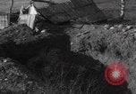 Standbild Tot US-Soldat Volkenrath Deutschland Zweiter Weltkrieg Volkenrath Deutschland, 1944, aus Sekunde 57 historischem Filmmaterial Videoclip 65675080034