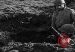 Immagine di US mortaio squads sparando Germania Germania, 1944, secondo 36 filmato di repertorio 65675080037