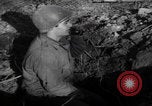 Immagine di US mortaio squads sparando Germania Germania, 1944, secondo 60 filmato di repertorio 65675080037
