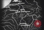 Immagine di Le truppe tedesche entrano nella città ricatturata WW2 Germania, 1944, secondo 3 filmato di repertorio 65675080056