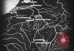 Immagine di Le truppe tedesche entrano nella città ricatturata WW2 Germania, 1944, secondo 5 filmato di repertorio 65675080056